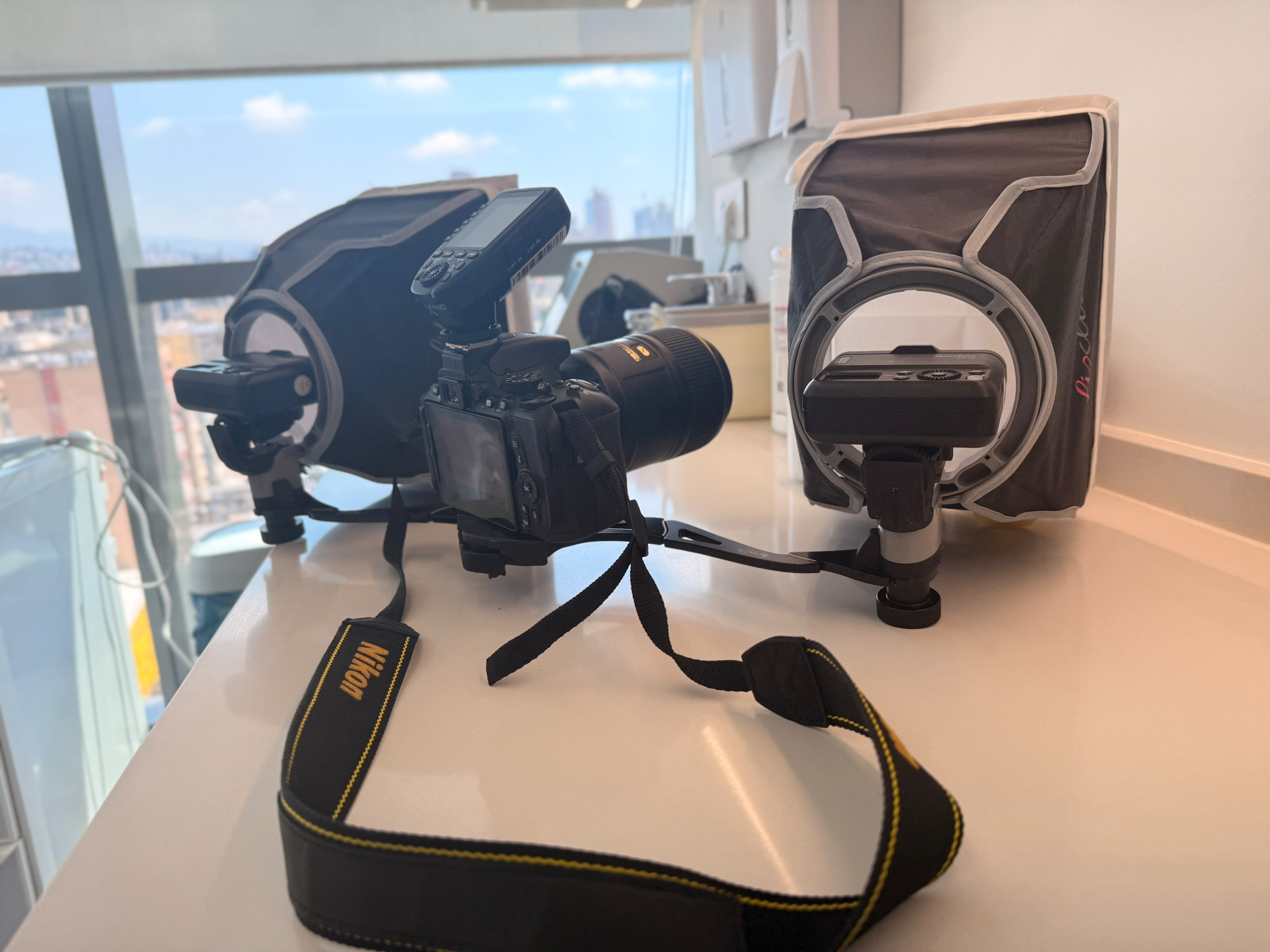 Clinical photography camera and lighting at Experteeth Clinics