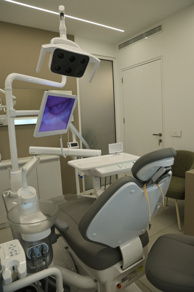 A treatment room at Experteeth Clinics